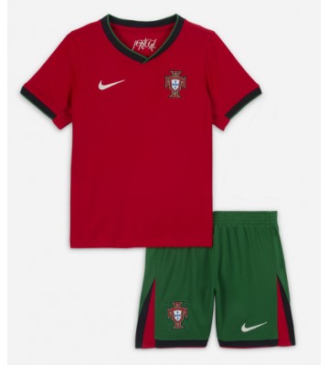 Portugal Primera Equipación Niños Eurocopa 2024 Manga Corta (+ Pantalones cortos)